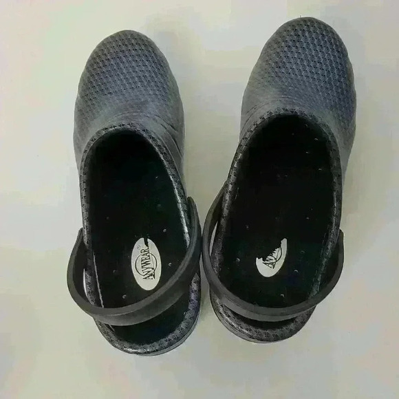 Anywear slip resistant comfy work clogs black Sz10 - Picture 9 of 9